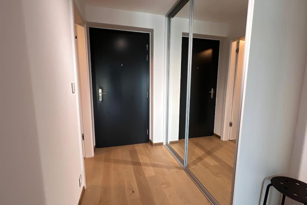 The First Skyscraper In Slovakia Apartamento Bratislava Exterior foto